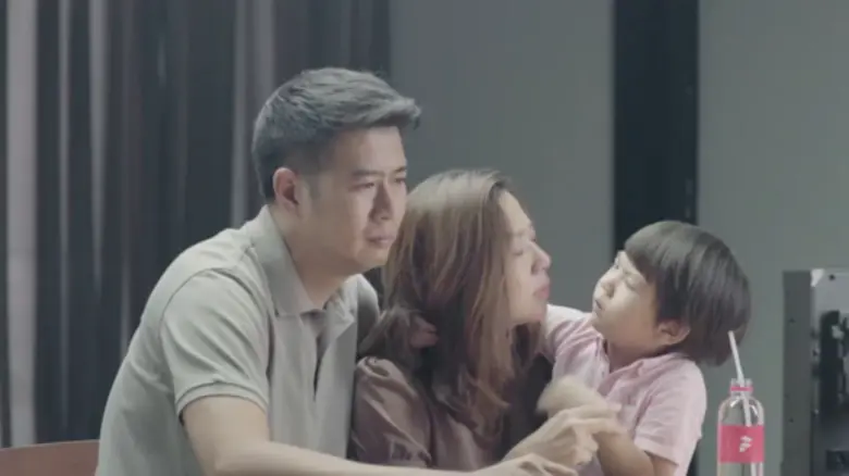 หนังเรื่องนี้ใช้วิธีการถ่ายทำแบบ experime...