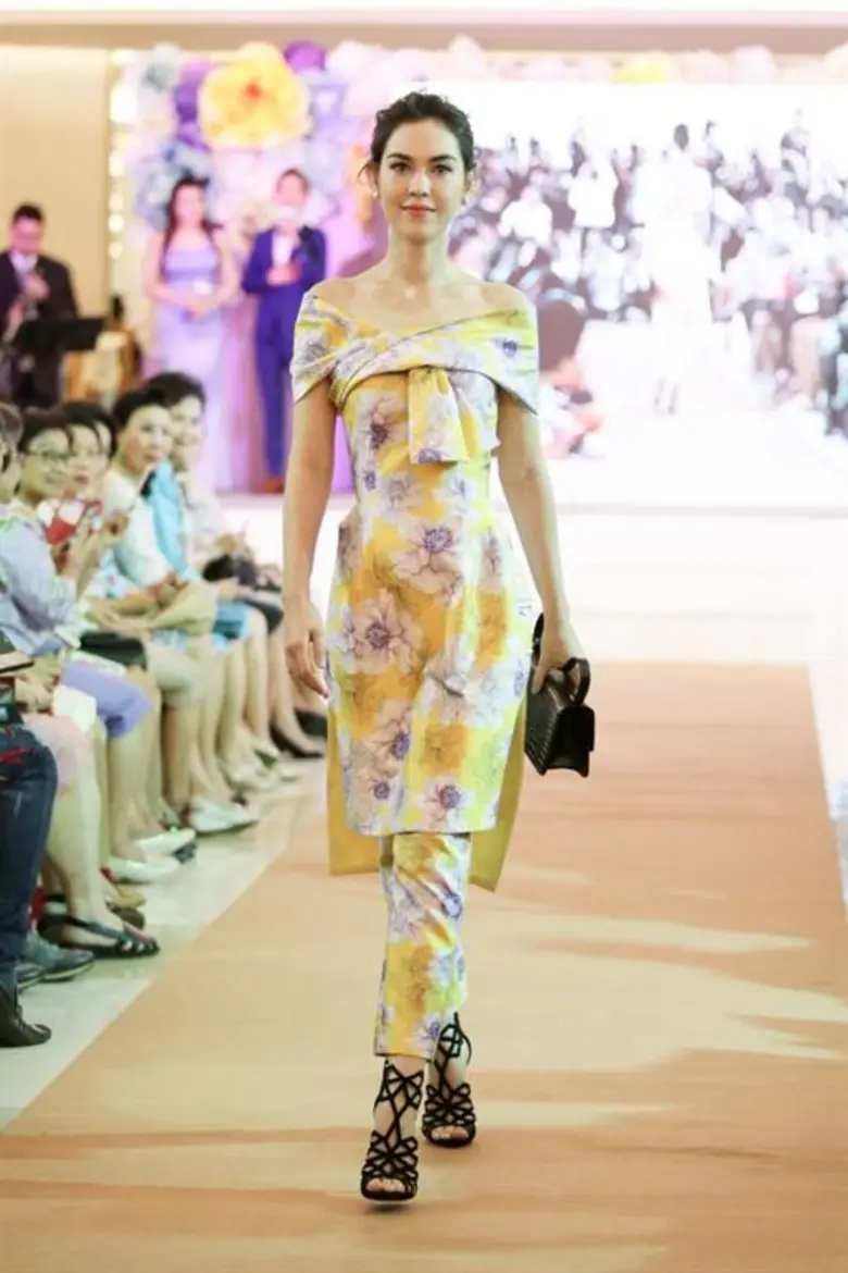 มูลนิธิสายใจไทยฯ จัดงานแถลงข่าว “เฉลิมราชย์ เฉลิมขวัญ สานสายใยเพื่อผลิตภัณฑ์สายใจไทย ประจำปี 2559” เชิญชวนคนไทยร่วมงาน พร้อมพบศิลปิน และสินค้าคุณภาพดี ราคาย่อมเยา