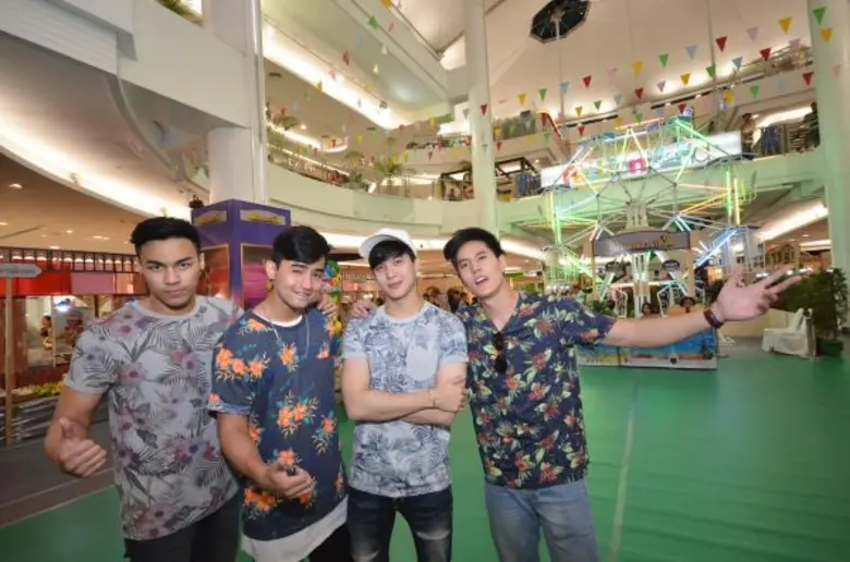 ฟินสุดๆ เมื่อสี่หนุ่มฮอต "โก้-วศิน อัศวนฤ...