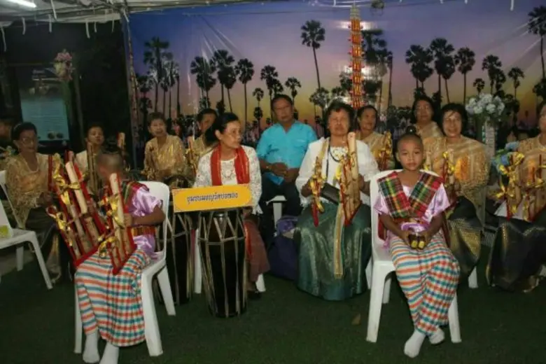 ดร.ฉวีรัตน์ เกษตรสุนทร ผู้ช่วยรัฐมนตรีประจำกระทรวงวัฒนธรรม เป็นประธานเปิดงานย้อนรอยวิถีชุมชนสานศิลป์ ถิ่นบัวงาม จังหวัดปทุมธานี