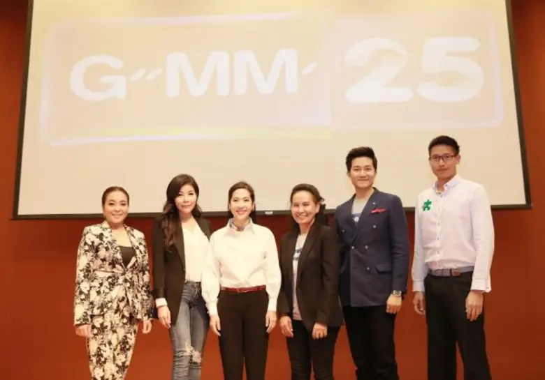 พี่ฉอด-สายทิพย์ มนตรีกุล ณ อยุธยา ประธานเ...