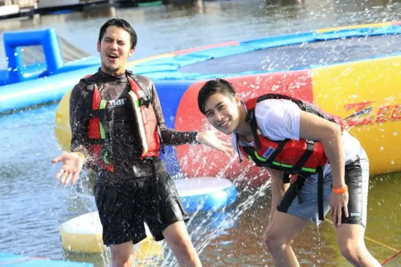 “เคน ภูภูมิ” ขอแว๊บฉายเดี่ยวไร้เงาหวานใจ โชว์บู๊สุดพลัง ใน “EFM Check in ไปกาญจน์ไปกัน กับ เคน ภูภูมิ”