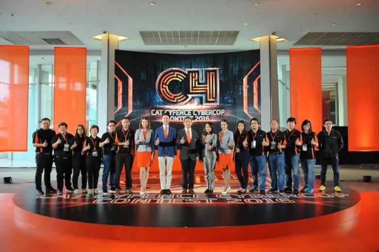 CAT เปิดการแข่งขันท้าประลองความสามารถของสุดยอดนิสิต นักศึกษาสายไอที ในงาน CAT CYFENCE CYBERCOP CONTEST 2016 เพื่อเฟ้นหาแชมป์อัจฉริยะนักแกะรอย ภัยคุกคามบนโลกไซเบอร์ ปีที่ 3 ชิงทุนการศึกษากว่า 1 แสนบาท