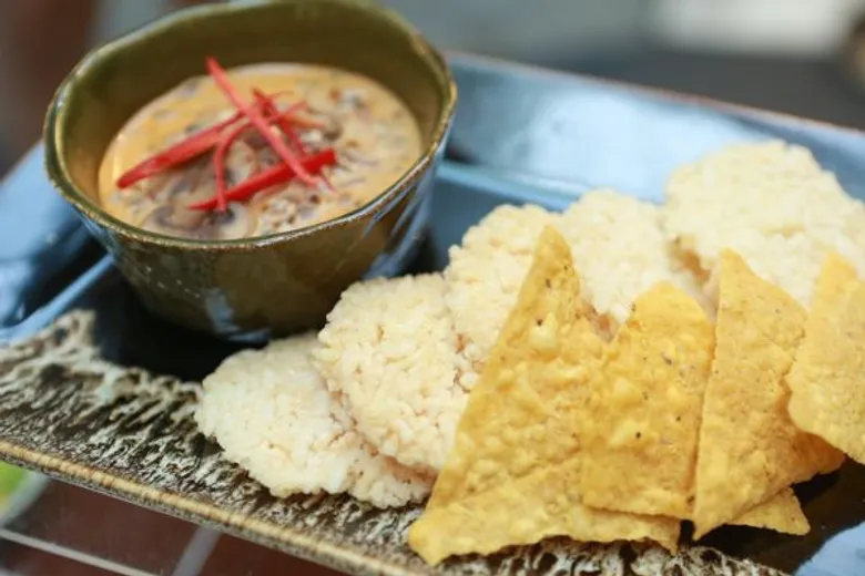 เซ็นทรัลเฟสติวัล พัทยา บีช ชวนร่วมอิ่มบุญ ต้อนรับเทศกาลกินเจ เชิญชิมพิซซ่าเจยาวที่สุดในเมืองไทย ในงาน Vegetarian Food Festival 2016