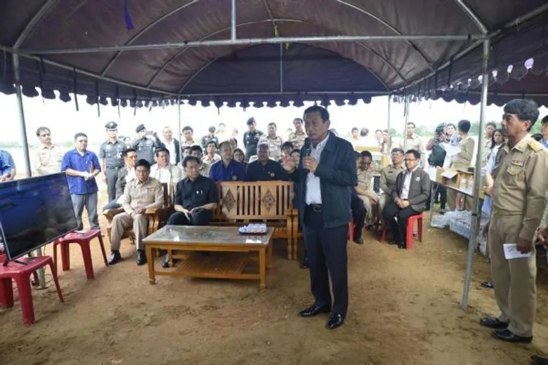 รัฐมนตรีเกษตรฯ ลงพื้นที่ติดตามและบูรณาการหน่วยงานที่เกี่ยวข้องเตรียมการแก้ปัญหาน้ำหลากทั้ง ในระยะสั้นและระยะยาว