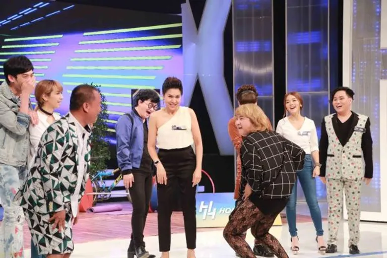 ทีวีไกด์: รายการ "Honey Hero คู่รักนักสู้" “อ้วน รีเทิร์น” ขอหวิวโชว์ขาอ่อนข่มขวัญ “แจ็คการีน” กลางรายการ Honey Hero คู่รักนักสู้