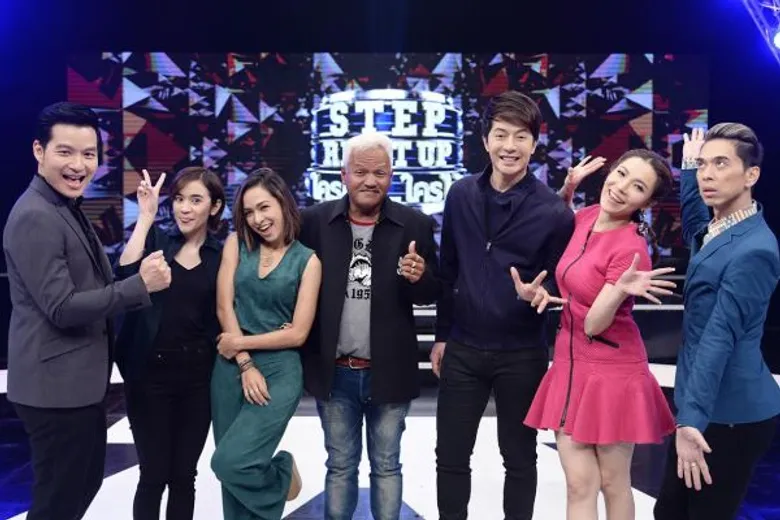 ทีวีไกด์: รายการ “STEP RIGHT UP ใครเก่ง...ใครได้" “ซาร่า-นลิน โฮเลอร์” สุดมั่น ลั่นวาจา วันนี้เธอคือผู้ชนะ!!!