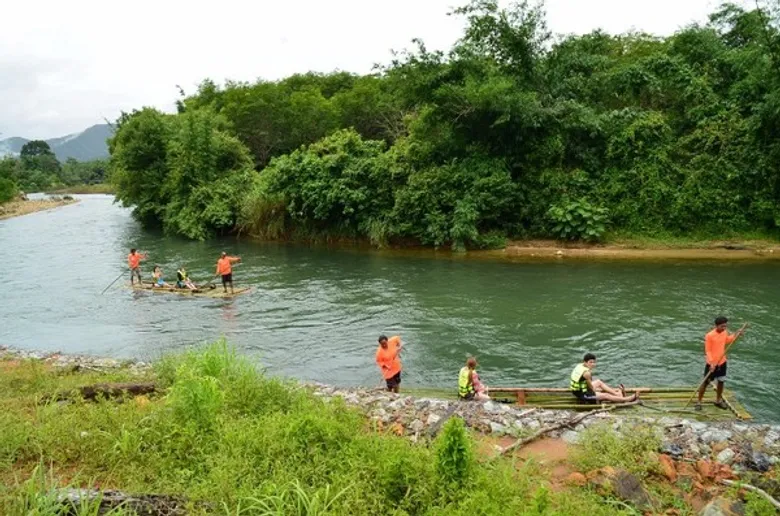ปั่นเที่ยวคุระบุรีเมืองหุบเขาสายน้ำ