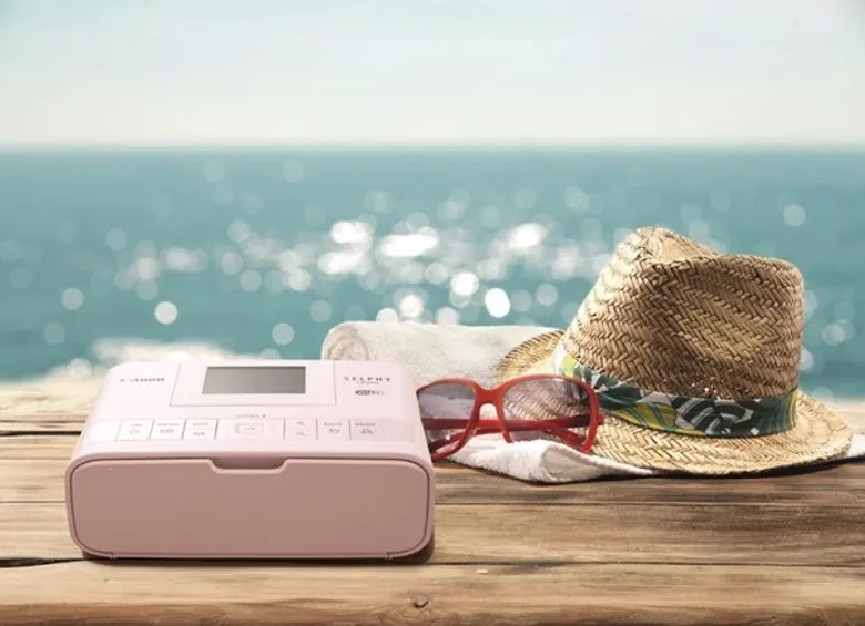 แคนนอน เปิดตัวเครื่องพิมพ์ภาพ Canon Selphy รุ่นใหม่ CP1200 มี WiFi ในตัว เชื่อมต่อและพรินต์รูปถ่ายจากกล้อง หรือสมาร์ทโฟนได้ทันที ถูกใจคนชอบงานประดิษฐ์แบบ D.I.Y
