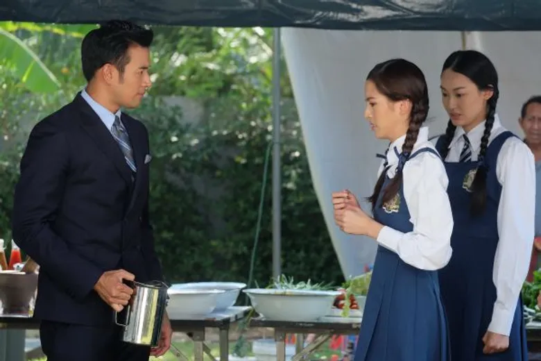 สกู๊ปละคร“นางอาย” “เกรท” กุมขมับ!! “ณิชา” ป่วนไม่เลิก ! สถานกงสุลเกือบวอด ! ออกอากาศ วันศุกร์ที่ 7 ตุลาคม 2559