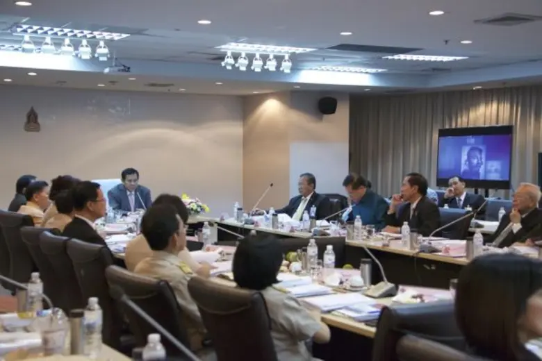 พลเอกธนะศักดิ์ ปฏิมาประกร รองนายกรัฐมนตรี...