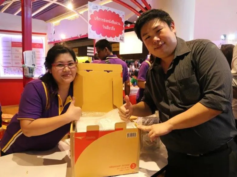 ไปรษณีย์ไทยยกทัพบุก “บุ๊กเอ็กซ์โป’59” ช้อปหนังสือให้จุใจส่งกลับบ้านได้ภายในวันเดียว