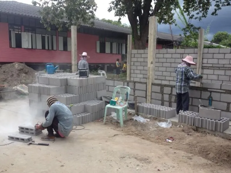 “สมาคมธุรกิจรับสร้างบ้าน สร้างอนาคต เพื่อเด็กไทย”