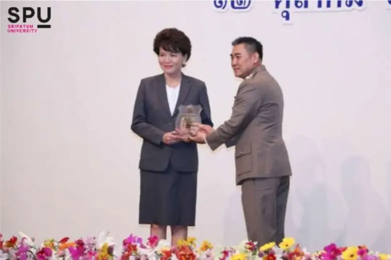 ดร.รัชนีพร พุคยาภรณ์ พุกกะมาน อธิการบดีมห...