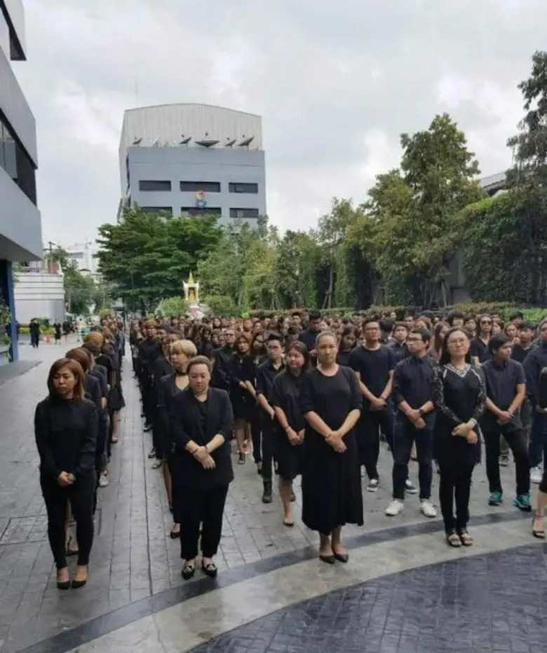 สถิตอยู่ในใจตราบนิรันดร์ “อาร์เอส” รวมพลังคนบันเทิง ถวายความอาลัย พ่อแห่งแผ่นดิน
