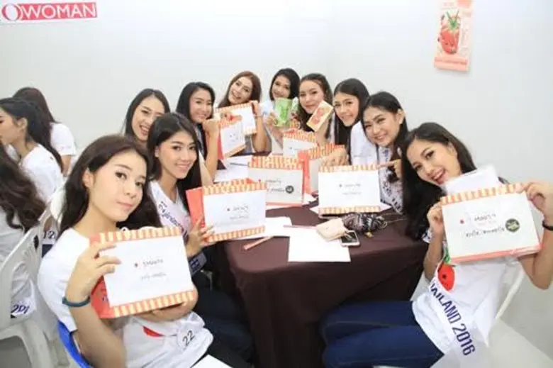 สมูทโตะ ร่วมกับ กองประกวดมิสทีนไทยแลนด์ 2016 จัดกิจกรรม Workshop วิธีการเลือกใช้เครื่องสำอางให้เหมาะกับสภาพผิว