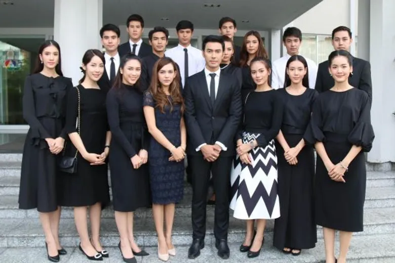 ช่อง 7 สี นำทีมผู้บริหาร ผู้ประกาศข่าว นักแสดง และค่ายผู้ผลิต จัดพิธีแสดงความสำนึกในพระมหากรุณาธิคุณ แด่พระบาทสมเด็จพระปรมินทรมหาภูมิพลอดุลยเดช