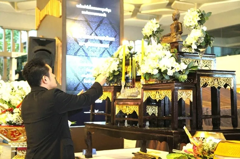 บุญถาวร เชียงใหม่ จัดพิธีทำบุญตักบาตร เพื่อถวายเป็นพระราชกุศลแด่ พระบาทสมเด็จพระปรมินทรมหาภูมิพลอดุลยเดช