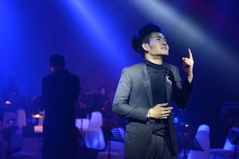 กลั่นจากใจ “พีธ พีระ” ชวนศิลปิน-นักร้องกว่าสองร้อยชีวิต ร่วมถ่ายทอดบทเพลงพิเศษ “มองบนฟ้า”