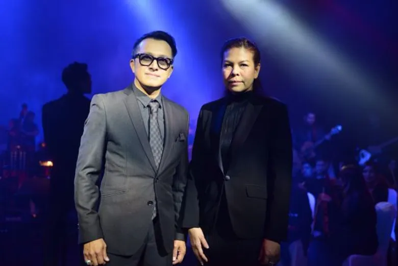กลั่นจากใจ “พีธ พีระ” ชวนศิลปิน-นักร้องกว่าสองร้อยชีวิต ร่วมถ่ายทอดบทเพลงพิเศษ “มองบนฟ้า”