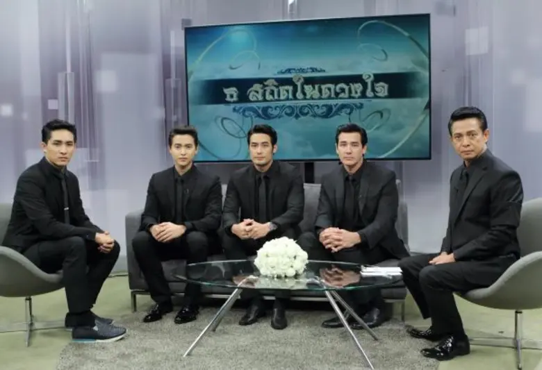 ทีวีไกด์: รายการพิเศษ “ธ สถิตในดวงใจ” วันที่ 2-3 พฤศจิกายน 2559 ตอน “น้องเดียร์ตัวแทนคนไทยสัมภาษณ์สื่อต่างประเทศ” และ “สานรอยพ่อ”