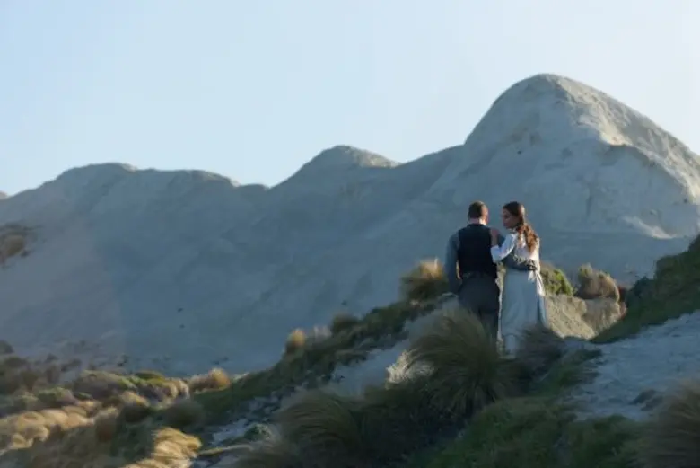 Movie: THE LIGHT BETWEEN OCEANS