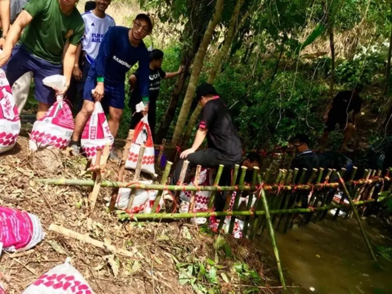 RBRU : คณะนิเทศศาสตร์ มรภ.รำไพฯ ร่วมเป็นจิตอาสาช่วยเหลือชุมชน
