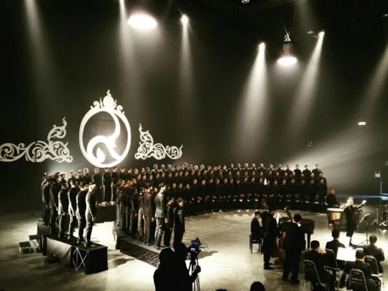 "ยกทัพศิลปินอาร์เอสและดาราช่อง 8 ร่วมถ่ายทอดความภาคภูมิใจ ผ่านMVบทเพลง รักพ่อ...ไม่มีวันพอเพียง"