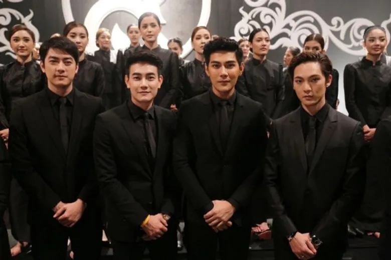 ยกทัพศิลปินอาร์เอส อาร์สยาม และดาราช่อง 8 ร่วมถ่ายทอด ความภาคภูมิใจผ่านบทเพลง รักพ่อ...ไม่มีวันพอเพียง