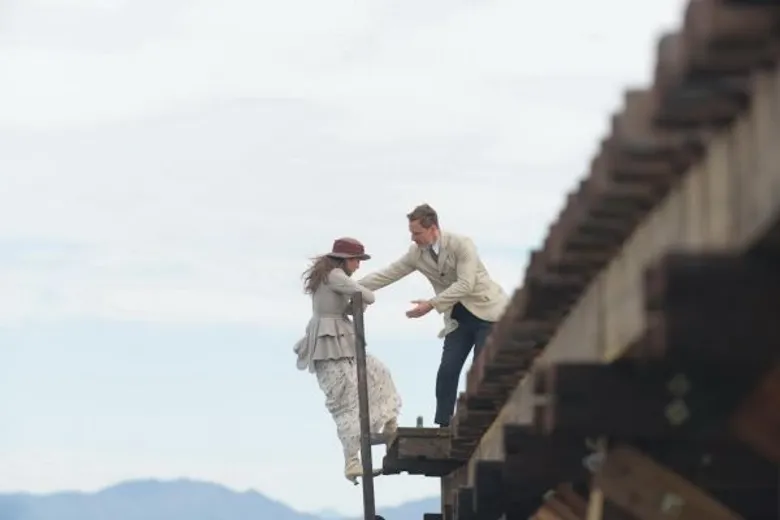 Movie Guide: เปิดภาพเบื้องหลังงานสร้างสวยสะกด The Light Between Oceans อย่าปล่อยให้รักสลาย ภาพยนตร์สื่อรัก ไมเคิล ฟาสเบนเดอร์ และ อลิเซีย วิกันเดอร์ จากฝีมือผู้ออกแบบงานสร้าง The Great Gatsby
