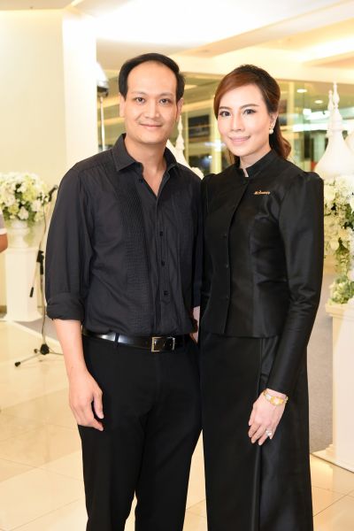 รัฐบาล โดยกระทรวงวัฒนธรรม ร่วมกับ สยามพารากอน จัดนิทรรศการ “ทรงสถิตในดวงใจไทยนิรันดร์”ชมภาพเหตุการณ์ประวัติศาสตร์จากจดหมายเหตุฉบับประชาชน ณ ไลฟ์สไตล์ ฮอลล์ ชั้น 2 สยามพารากอน 19-30 พ.ย. 59