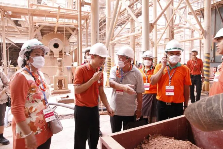 โสสุโก้ จับมือสุวันนี โฮมเซ็นเตอร์ รุกตลาดกระเบื้องเออีซี