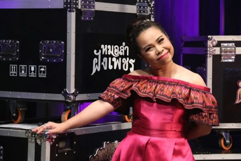 ตุ๊กกี้ ปลื้ม “ไมค์ฯหมอลำฝังเพชร” กระแสดีสุดๆ ได้เจอ “ครูเพลงฯในตำนาน” และถ่ายทอดความเป็นตัวเอง
