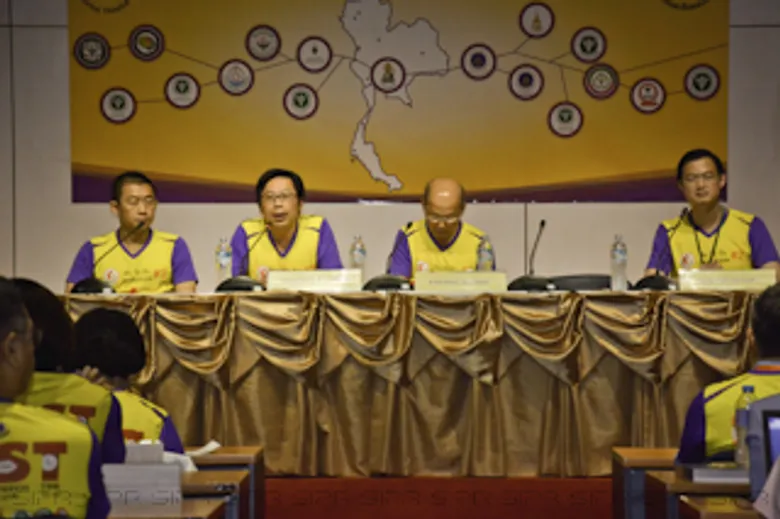 รพ.ศิริราช จัดแถลงข่าว “วันโรคหลอดเลือดสมองโลก (World Stroke Day) เดิน วิ่ง ปั่น ป้องกันอัมพาต ปี 2559
