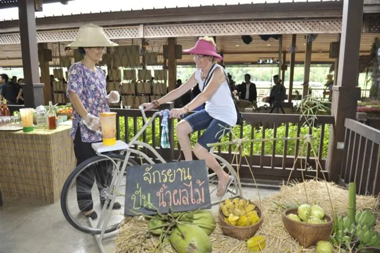 ททท.ผนึกมูลนิธิสังคมสุขใจ และภาคีเครือข่าย จัดยิ่งใหญ่ ตามรอยพระบาท..สัมผัสวิถีเกษตรพอเพียงในงาน “สังคมสุขใจ” ท้าเที่ยวข้ามภาคมาชม – ช้อป – ชิม สินค้าจากเครือข่ายเกษตรอินทรีย์ทั่วประเทศ