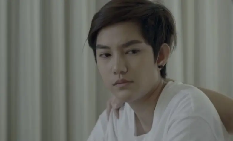 ภาพหลุดสุดจี๊ด “ติ๊นา ศุภนาฎ” สาวหล่อแต่งหญิงสวยแบ๊ว  ใน Happiness the Series ทางทรูโฟร์ยู ช่อง 24 ประเดิม 3 ธันวาคมนี้ ตอนแรก