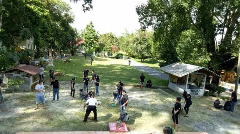 เยาวชนจิตอาสาร่วมพัฒนาวัด ถวายเป็นพระราชกุศล