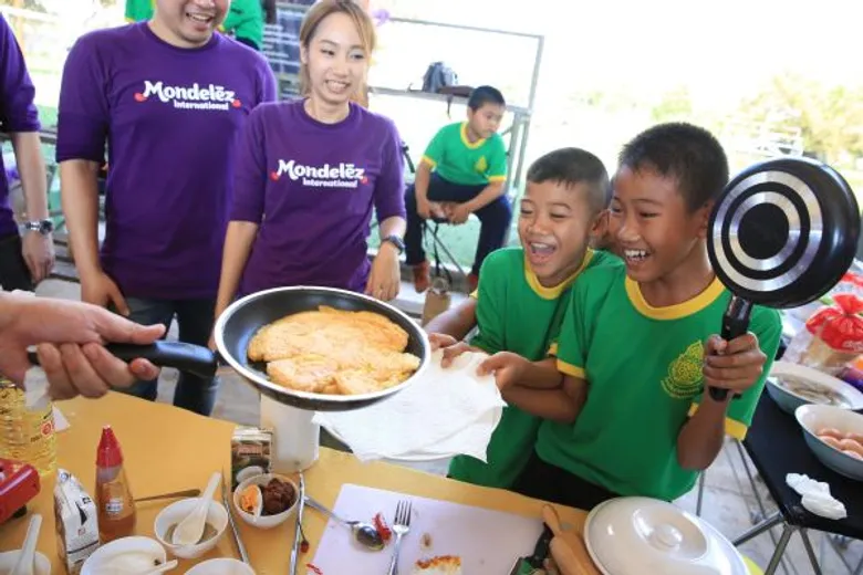 มอนเดลีซผนึกกำลังพนักงานจิตอาสา ร่วมทำดี เพื่อพ่อ จัดกิจกรรม JOY Sharing Day