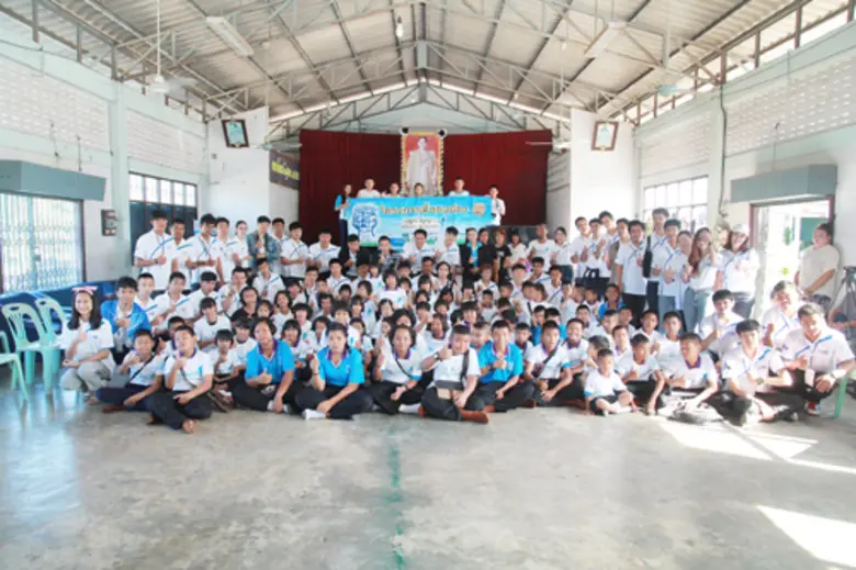 มูลนิธิอินเตอร์ลิ้งค์ให้ใจดำเนินโครงการพี่สอนน้องฯ ต่อเนื่อง เข้าสู่โรงเรียนที่ 60 จาก 84 โรงเรียนถวายในหลวง
