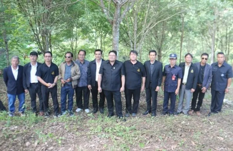 กยท. จัดกิจกรรมทำความดีถวายพ่อหลวง แจกผ้าห่มและอุปกรณ์ต้านภัยหนาว พร้อม ประเดิมเปิดกรีดยางใน ต.นาสิริ ส่งเสริมให้เป็นพื้นที่สร้างรายได้ของชุมชน