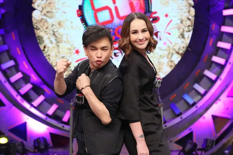 ทีวีไกด์: รายการ “The 60 Seconds game 60 วิ พิชิตแสน Battle Game” “ธงธง มกจ๊ก” ปะทะ เพื่อนสุดซี้ “แหม่ม วิชุดา” เล่นแรง เป็นตายเท่ากัน!!!