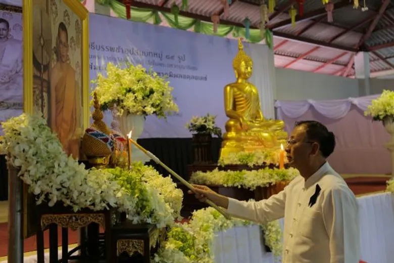 นักศึกษา-บุคลากร มหาวิทยาลัยแม่โจ้ บรรพชา อุปสมบทหมู่ถวายเป็นพระราชกุศล พระบาทสมเด็จพระปรมินทรมหาภูมิพลอดุลยเดช