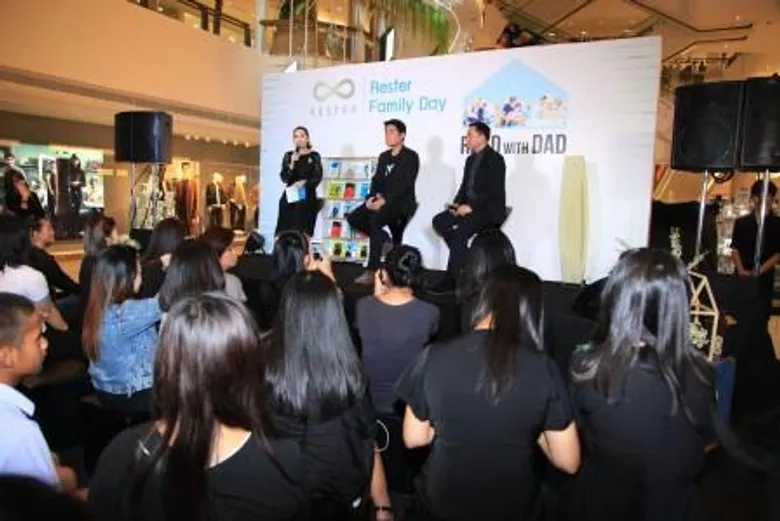 “ก้อง-สหรัถ” ชวนทำหนังสือเสียง อ่านนิทานของพ่อ ในงาน Rester Family Day