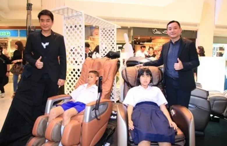 “ก้อง-สหรัถ” ชวนทำหนังสือเสียง อ่านนิทานของพ่อ ในงาน Rester Family Day
