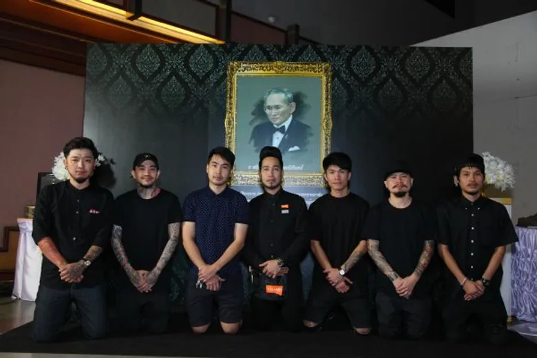 กลุ่มวิชาชีพช่างทำผมไทย ร่วมกันจัดงาน “รวมพลคนเสริมสวย เราเกิดในรัชกาล๙”เพื่อน้อมถวายความอาลัย พระบาทสมเด็จพระปรมินทรมหาภูมิพลอดุลยเดช มหิตลาธิเบศรามาธิบดี จักรีนฤบดินทร สยามินทราธิราช บรมนาถบพิตร พระผู้เสด็จสู่สวรรคาลัย