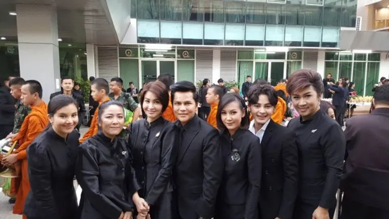 ครูมิ้ง-ษา-ซีแนม ชวนเพื่อนนักแสดง "ฝายน้ำใจ" ร่วมทำบุญครบรอบ 50วัน เพื่อถวายเป็นพระราชกุศลในหลวง รัชกาลที่ ๙