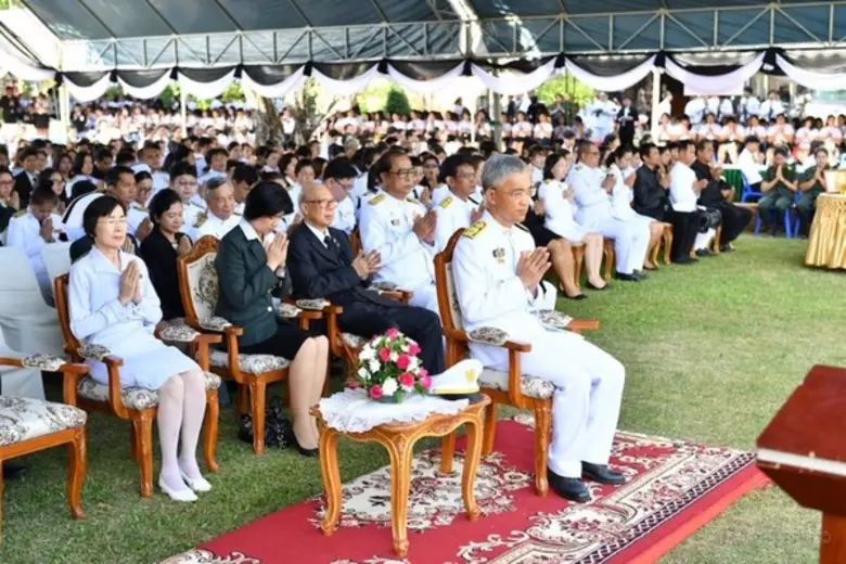 RBRU : ผู้ว่าฯ จันทบุรี ร่วมพิธีบำเพ็ญพระราชกุศลวันคล้ายวันพระราชสมภพ สมเด็จพระนางเจ้ารำไพพรรณีพระบรมราชินีในรัชกาลที่ 7