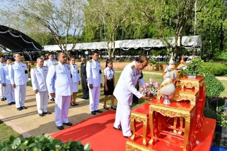 RBRU : ผู้ว่าฯ จันทบุรี ร่วมพิธีบำเพ็ญพระราชกุศลวันคล้ายวันพระราชสมภพ สมเด็จพระนางเจ้ารำไพพรรณีพระบรมราชินีในรัชกาลที่ 7