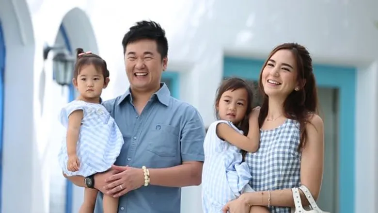 “พลอย ชิดจันทร์” ควงสามี พาลูกตะลุย ซานโตรินี ชะอำ กระชับขาเตียง!!! ตอบโจทย์ 'รอยยิ้มจากความสุขไม่รู้จบ’ พัก เที่ยว เพลิน พีค ครบวงจรในที่เดียว!!!