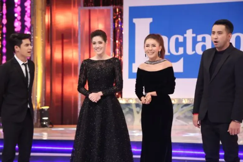 ทีวีไกด์: รายการ “จันทร์พันดาว ร้องสู้ฝัน” 'ซี-ศิวัฒน์’, 'เกรซ-กาญจน์เกล้า’ จัดโชว์พิเศษส่งท้ายปีเก่าต้อนรับปีใหม่ ใน “จันทร์พันดาว ร้องสู้ฝัน”